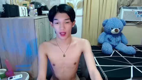 urasian_john20 online show from 07-25-26, 08:34