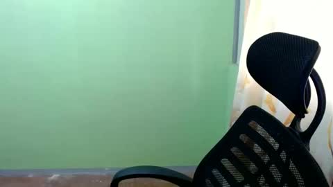 Snapshot of urasian_joy chatting on 10-21-25, 05:08 urasian_joy online show from 10-21-25, 05:08