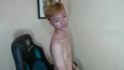 urasian_ladyboyxxx online show from 04-25-26, 02:47