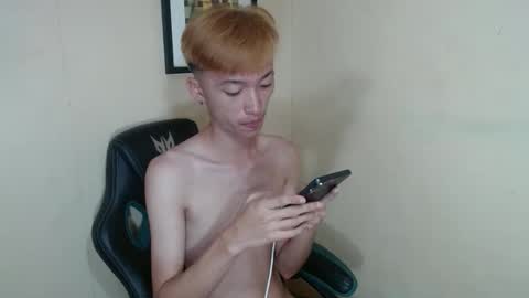 urasian_ladyboyxxx online show from 04-25-26, 02:14