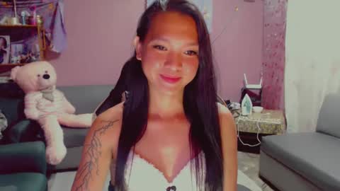 NEWRA  ALLISON online show from 02-08-25, 03:31