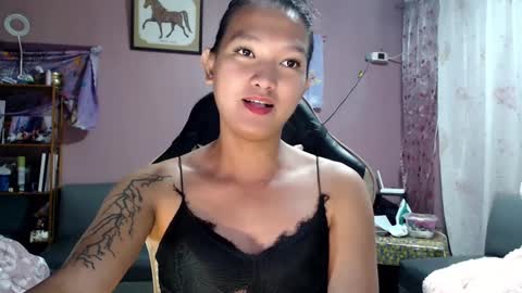 NEWRA  ALLISON online show from 02-23-25, 03:51