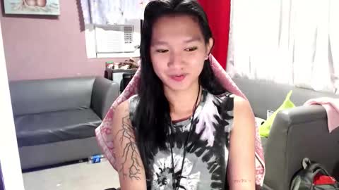 NEWRA  ALLISON online show from 09-23-25, 05:43