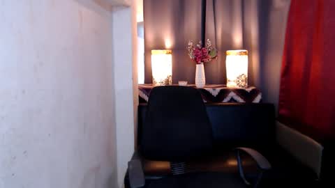 Olivia online show from 01-29-25, 10:01