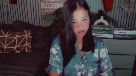 urasian_pinay_gurl online show from 05-06-26, 11:15