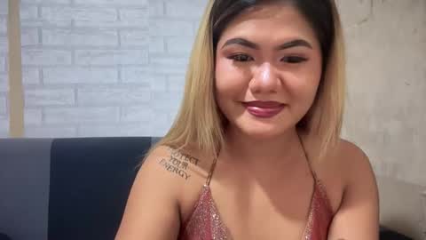 Snapshot of urasianblairexxx chatting on 01-13-26, 01:38 urasianblairexxx online show from 01-13-26, 01:38