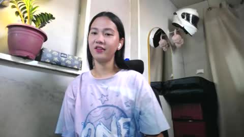 Erika online show from 04-18-26, 01:09