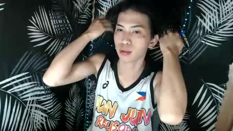 Snapshot of urasiantwinkx chatting on 06-29-26, 03:56 urasiantwinkx online show from 06-29-26, 03:56