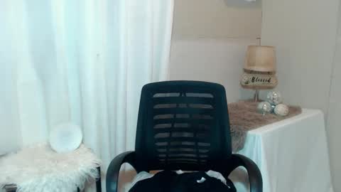 urcrushnextdoor_ online show from 01-13-25, 06:16