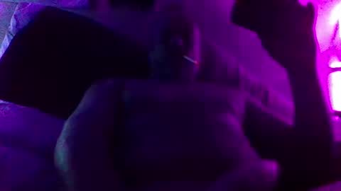 Snapshot of urdaddy875867 chatting on 09-13-25, 05:40 urdaddy875867 online show from 09-13-25, 05:40