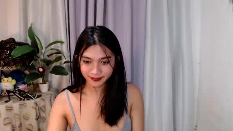 Snapshot of urdreamgirl_ chatting on 02-01-25, 10:26 Trixie online show from 02-01-25, 10:26