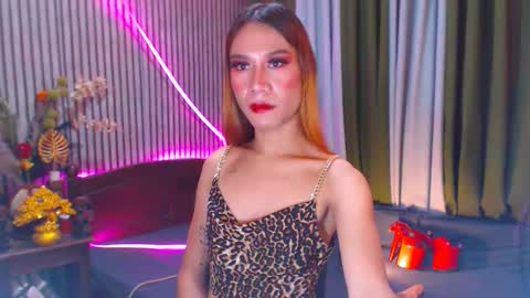 urexpensivejulia online show from 03-08-26, 06:01