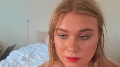 Snapshot of urfavcollegegirl chatting on 02-20-25, 12:08 Maryia Kay online show from 02-20-25, 12:08