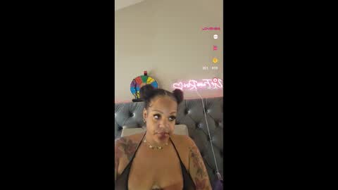 urfaveriri online show from 10-31-25, 12:06