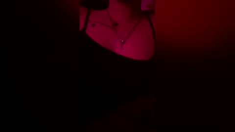 urfavvbrunette19 online show from 04-29-26, 02:26