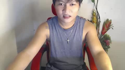 Snapshot of urfeet_jest chatting on 04-20-26, 11:57 jess online show from 04-20-26, 11:57
