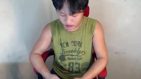 Snapshot of urfeet_jest chatting on 04-23-26, 02:46 jess online show from 04-23-26, 02:46
