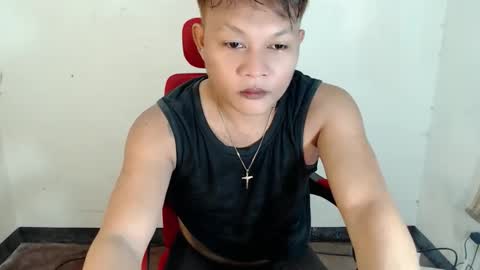 Snapshot of urfeet_jest chatting on 04-29-26, 12:20 jess online show from 04-29-26, 12:20