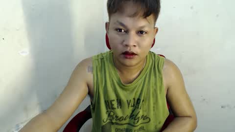 Snapshot of urfeet_jest chatting on 05-02-26, 04:23 jess online show from 05-02-26, 04:23