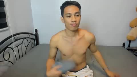 urfucker_vinz online show from 01-16-26, 03:27