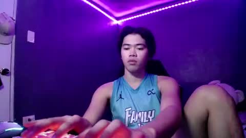 Snapshot of urfuckinghighness chatting on 10-19-25, 02:45 ask me online show from 10-19-25, 02:45