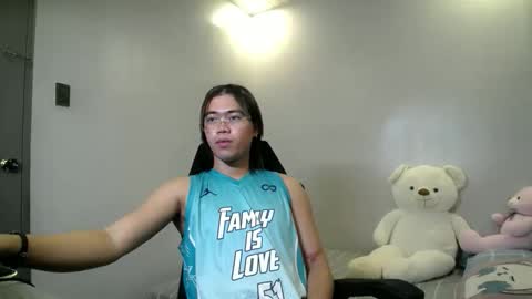 Snapshot of urfuckinghighness chatting on 03-05-26, 05:25 ask me online show from 03-05-26, 05:25