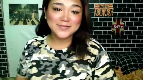 Snapshot of urgirl_dimple chatting on 12-17-25, 05:57 Dimple online show from 12-17-25, 05:57