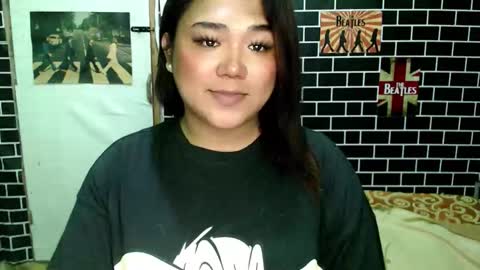 Snapshot of urgirl_dimple chatting on 12-19-25, 08:21 Dimple online show from 12-19-25, 08:21