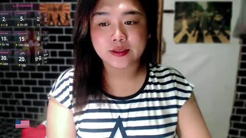 Snapshot of urgirl_dimple chatting on 02-22-26, 09:35 Dimple online show from 02-22-26, 09:35