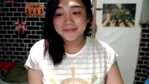 Snapshot of urgirl_dimple chatting on 03-15-26, 08:31 Dimple online show from 03-15-26, 08:31