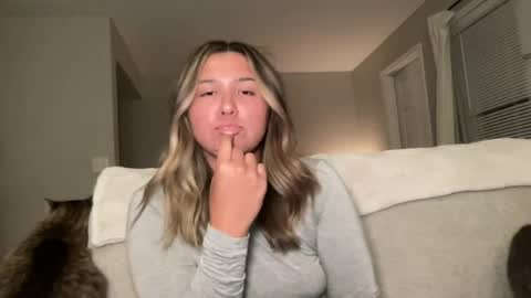 urgirlgracie966 online show from 07-19-26, 02:37