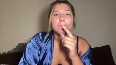 urgirlgracie966 online show from 07-25-26, 03:15