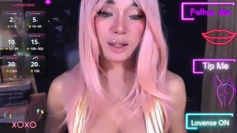 Snapshot of urgoddess_bella chatting on 10-26-25, 11:38 My bella 3 online show from 10-26-25, 11:38