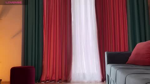 Jenny online show from 09-11-25, 12:27