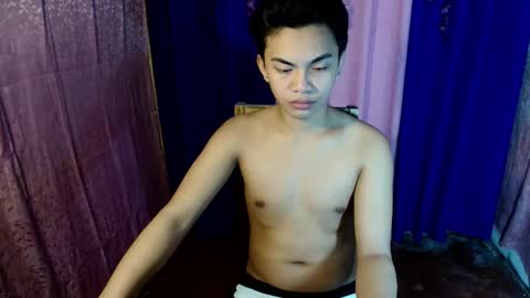 urguy_marco online show from 12-21-25, 04:36
