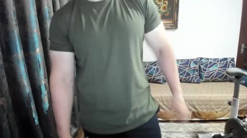 UrGymCrush online show from 10-09-25, 09:35