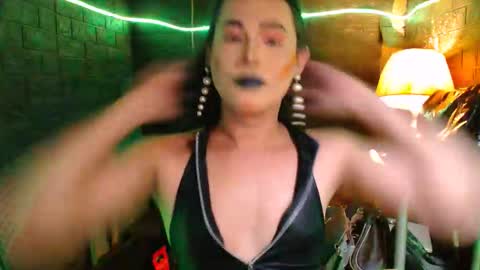 queen norelle online show from 02-15-26, 09:55