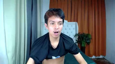 Snapshot of urhot_johny chatting on 04-26-26, 01:53 urhot_johny online show from 04-26-26, 01:53
