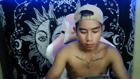 Snapshot of urhot_joshxx chatting on 03-06-25, 02:51 Josh online show from 03-06-25, 02:51