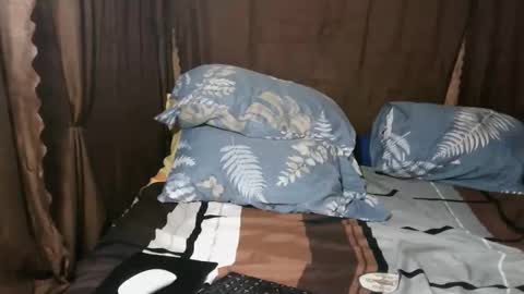 Snapshot of urhot_joshxx chatting on 12-01-25, 12:59 Josh online show from 12-01-25, 12:59