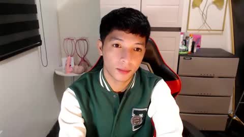 Ethan online show from 04-15-26, 03:52