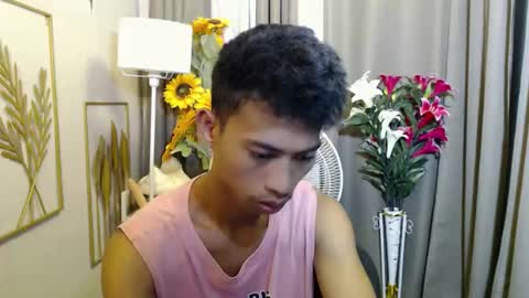 Snapshot of urhotfuckingass chatting on 05-19-26, 12:16 richard online show from 05-19-26, 12:16