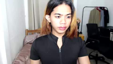 zoe online show from 05-23-26, 08:51