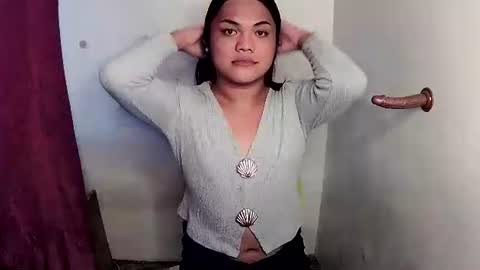 urhottie_bella online show from 12-15-25, 04:39