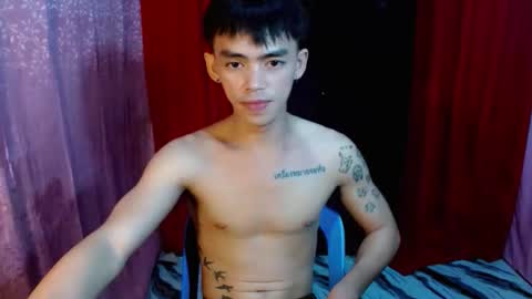 Snapshot of urhunky_boy chatting on 06-08-26, 03:34 urhunky_boy online show from 06-08-26, 03:34