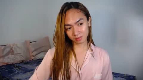 Snapshot of urlovelypinayxxx chatting on 10-20-25, 08:09 MIYA  online show from 10-20-25, 08:09