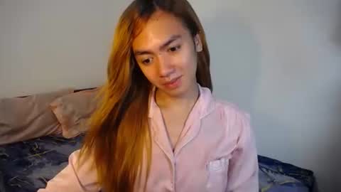 Snapshot of urlovelypinayxxx chatting on 10-26-25, 11:53 MIYA  online show from 10-26-25, 11:53