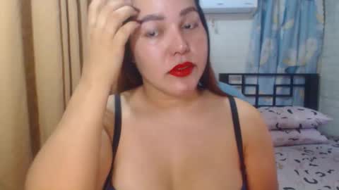 Snapshot of urlovercockxxx chatting on 05-19-26, 01:00 janah online show from 05-19-26, 01:00