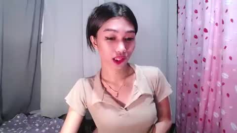 Snapshot of urloverjasmine_xx chatting on 05-14-26, 12:12 urloverjasmine_xx online show from 05-14-26, 12:12