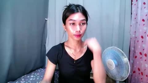 Snapshot of urloverjasmine_xx chatting on 05-15-26, 11:01 urloverjasmine_xx online show from 05-15-26, 11:01
